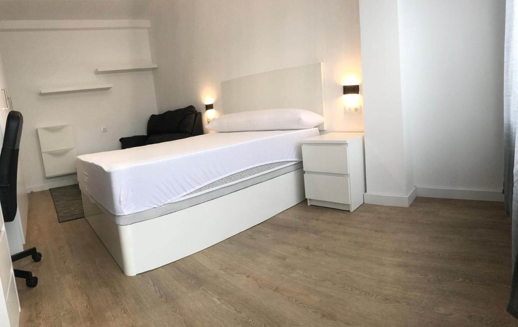 Bierzo Habita Apartments Понферада Стая снимка